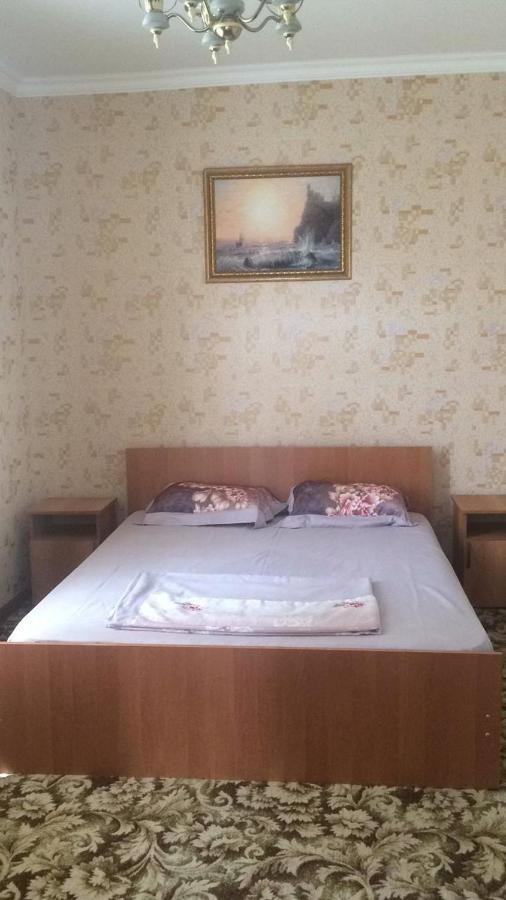 Гостевой Дом В Гагре Гагра Екстериор снимка